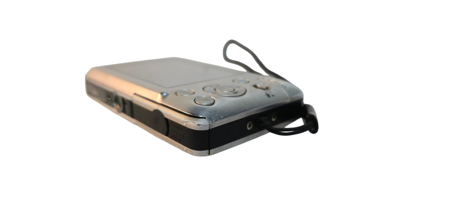 Canon PowerShot IXUS 100 IS W/ Battery | READ
