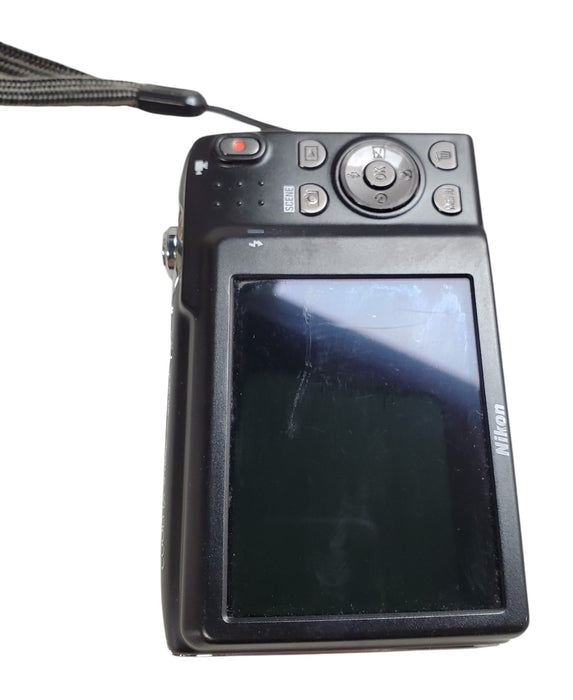 Nikon COOLPIX S3100 14.0MP Digital Camera - No Battery (READ)