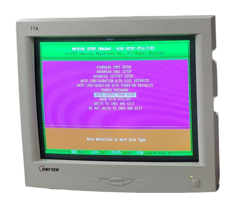 Daytek DT-77A - 17-Inch CRT Digital Color Monitor 1280 x 1024 VGA