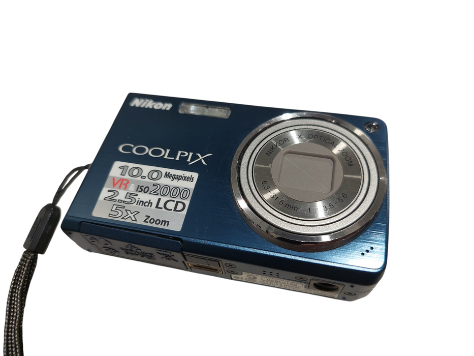 Nikon CoolPix 10.0 MP Digital Camera & MH-64 Battrery Charger Dock
