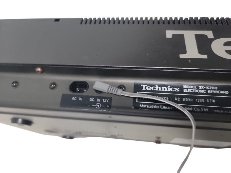 VINTAGE TECHNICS SX-K200 ELECTRONIC KEYBOARD SYNTHESIZER AC- DC