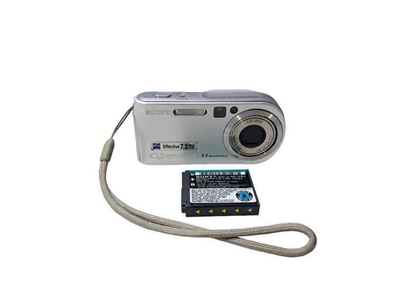 Sony Cyber-Shot DSC-P200 Digital Camera 7.2MP 2\\" LCD 3x Optical Zoom - Silver