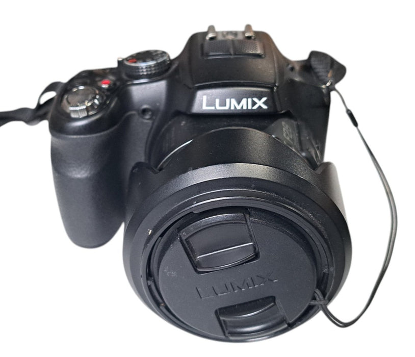 Panasonic Lumix DMC-FZ200 Digital Camera - 24x Leica 25-600mm F2.8