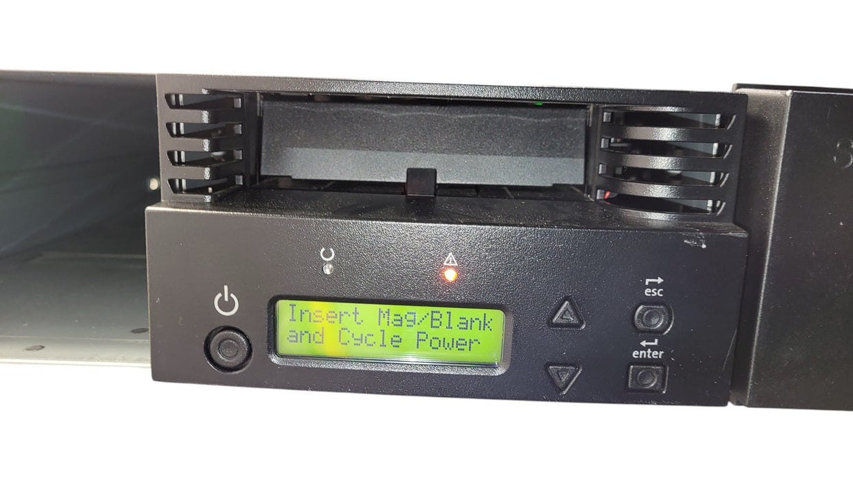 Quantum Model L700 Tape Autoloader 1U Rackmount No magazines READ