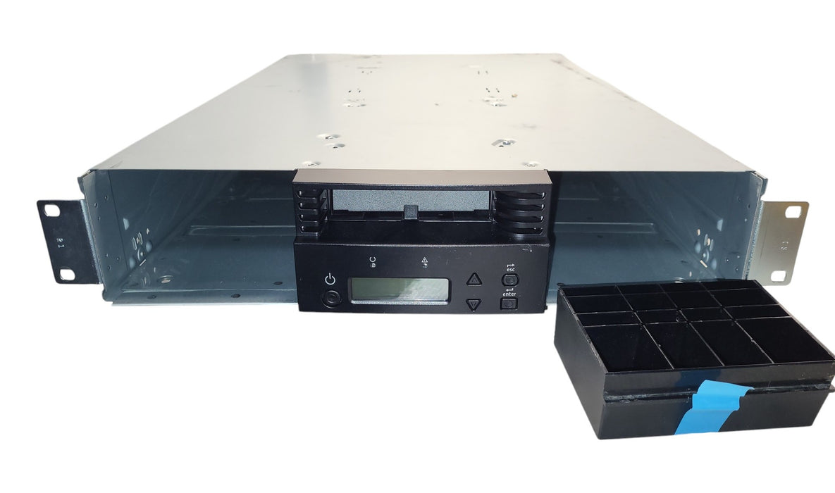 Quantum Model L700 Tape Autoloader 1U Rackmount No magazines READ