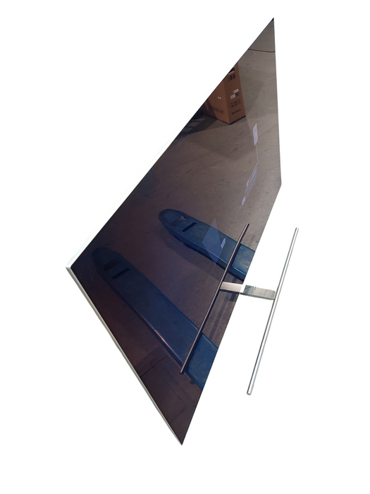 Samsung 65" Tv Model: QN65Q7FAMF Set with One Connect Box & Remote & Cables