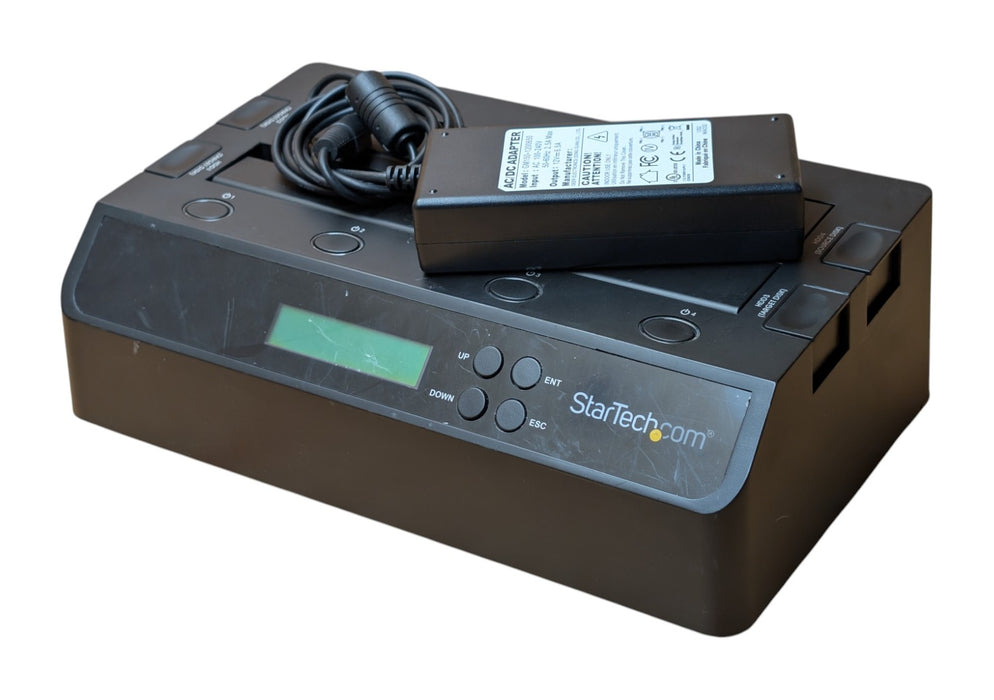 StarTech SATDOCK4U3RE - 1:3 Standalone SATA Hard Drive Duplicator Dock READ