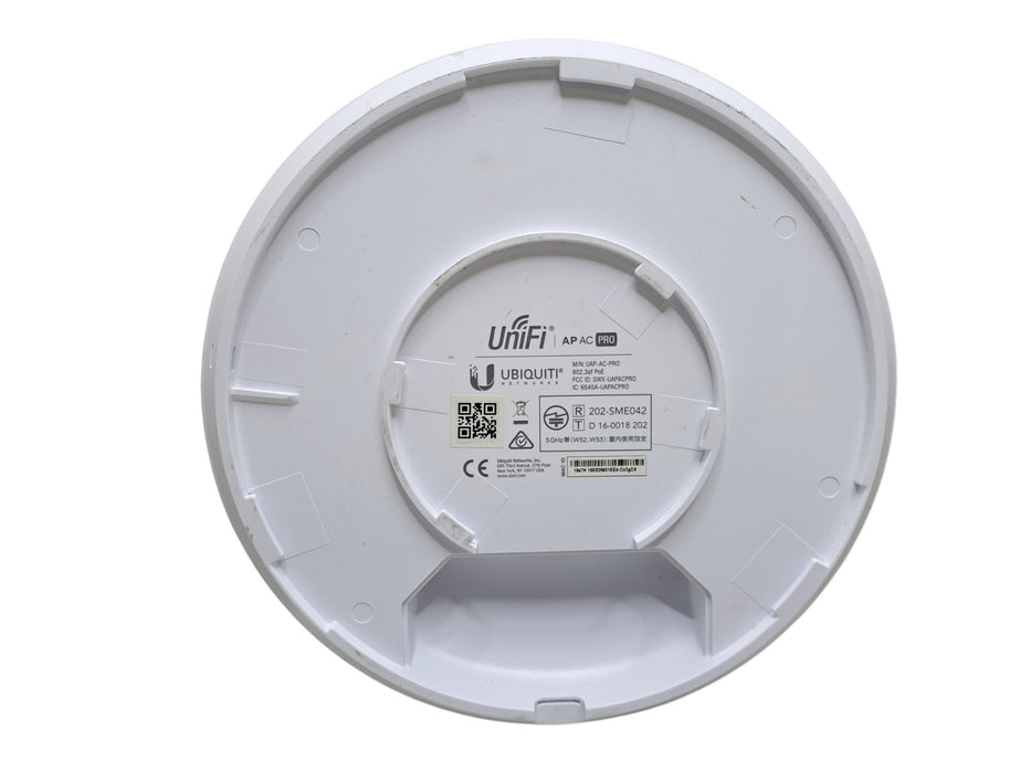 Ubiquiti Networks UAP-AC-PRO 1300Mbps Wireless AC Access Point