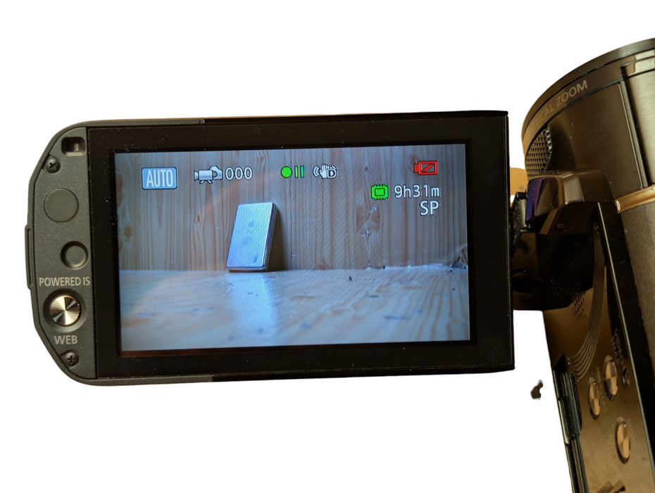 Canon VIXIA HF S20 Camcorder - 32GB HD AVCHD 10x Optical Zoom