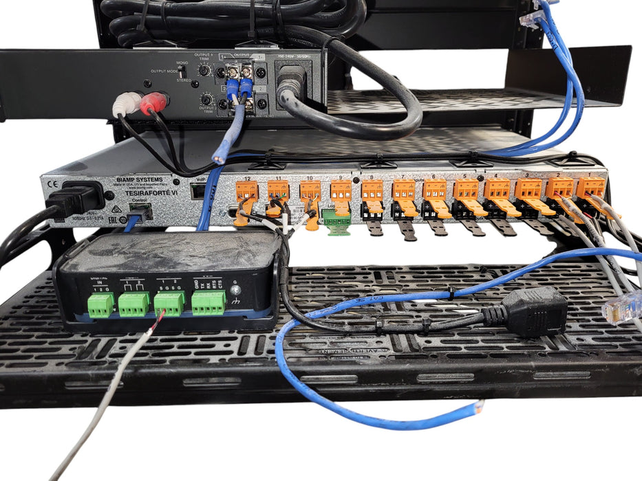 Biamp TesiraFORTÉ VI Audio DSP Bose FreeSpace ZA 250-LZ Middle Atlantic Rack