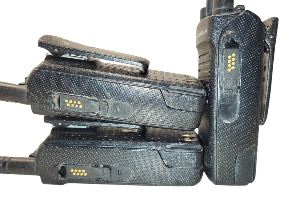 Lot of 3x Motorola XPR 3300 Two-Way Radios with Batteries and Antennas (READ)