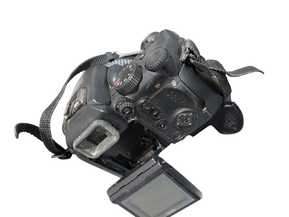 FijiFilm FinePix S9000 Digital Camera 9.0MP