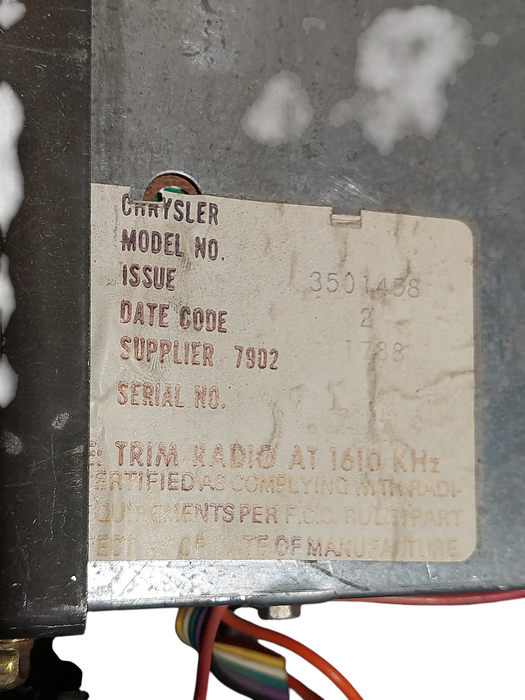 Vintage Crysler 8-Track Radio Model: 3501458 Supplier 7902 1610KHz