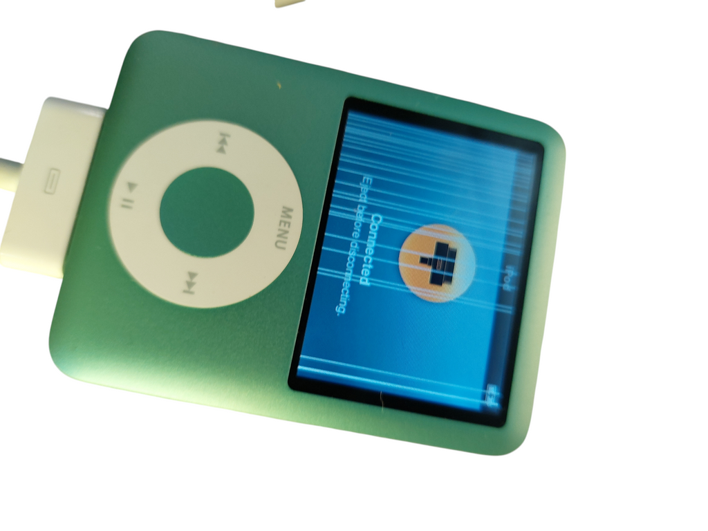 Apple Ipod Nano 3rd Gen Green Model: A1236 ( lines on screen