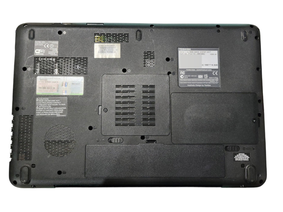 Toshiba Satellite A505 - Intel Core i7 Q 720 1.60GHz 4GB RAM GeForce 310M No HDD