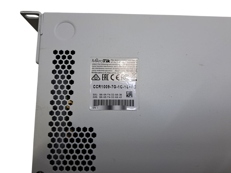 MikroTik CCR1009-7G-1C-1S+PC Cloud Core Router 7x Gigabit 1x SFP+ 2GB RAM
