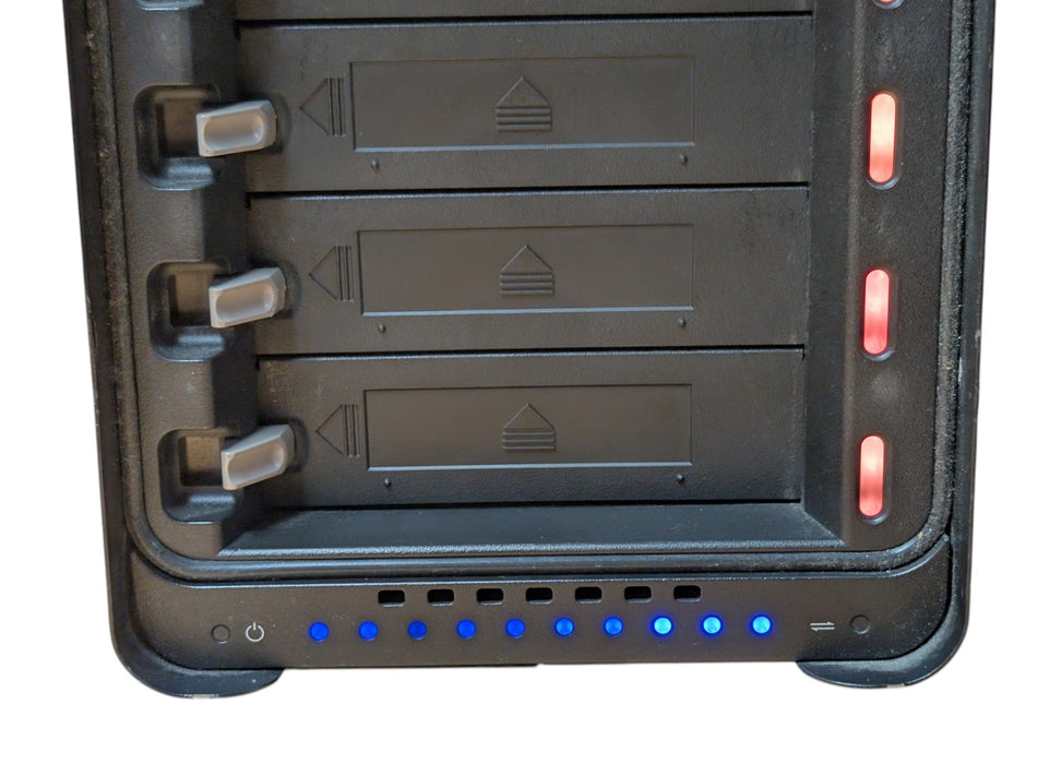 Drobo 5D DRDR5-A - 5-Bay Direct Attached Storage Array USB 3.0 (READ)