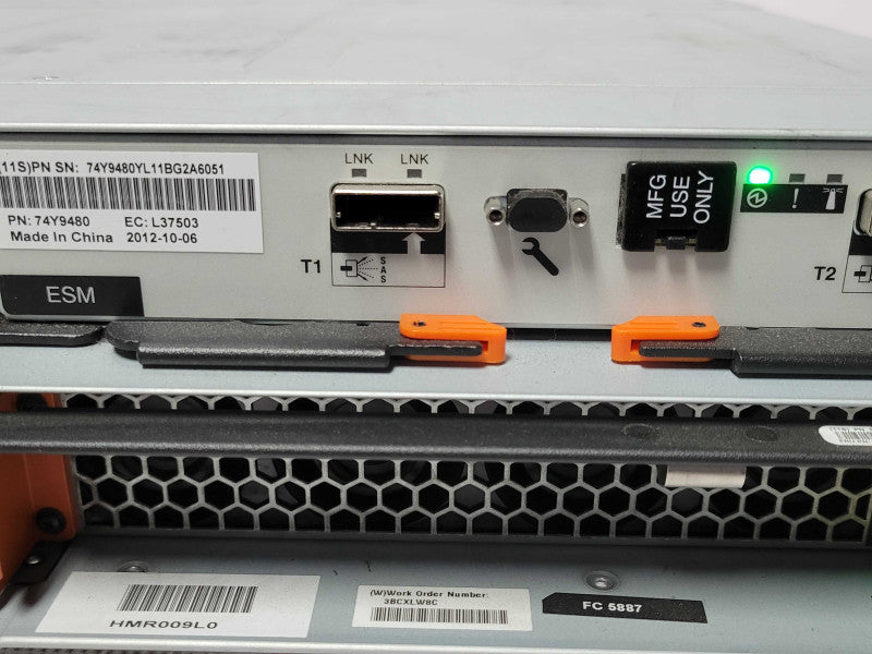 IBM FC5887 Storage Array 24x 2.5\\" SAS bays Enclosure, 2x Controller, 2x PSU _