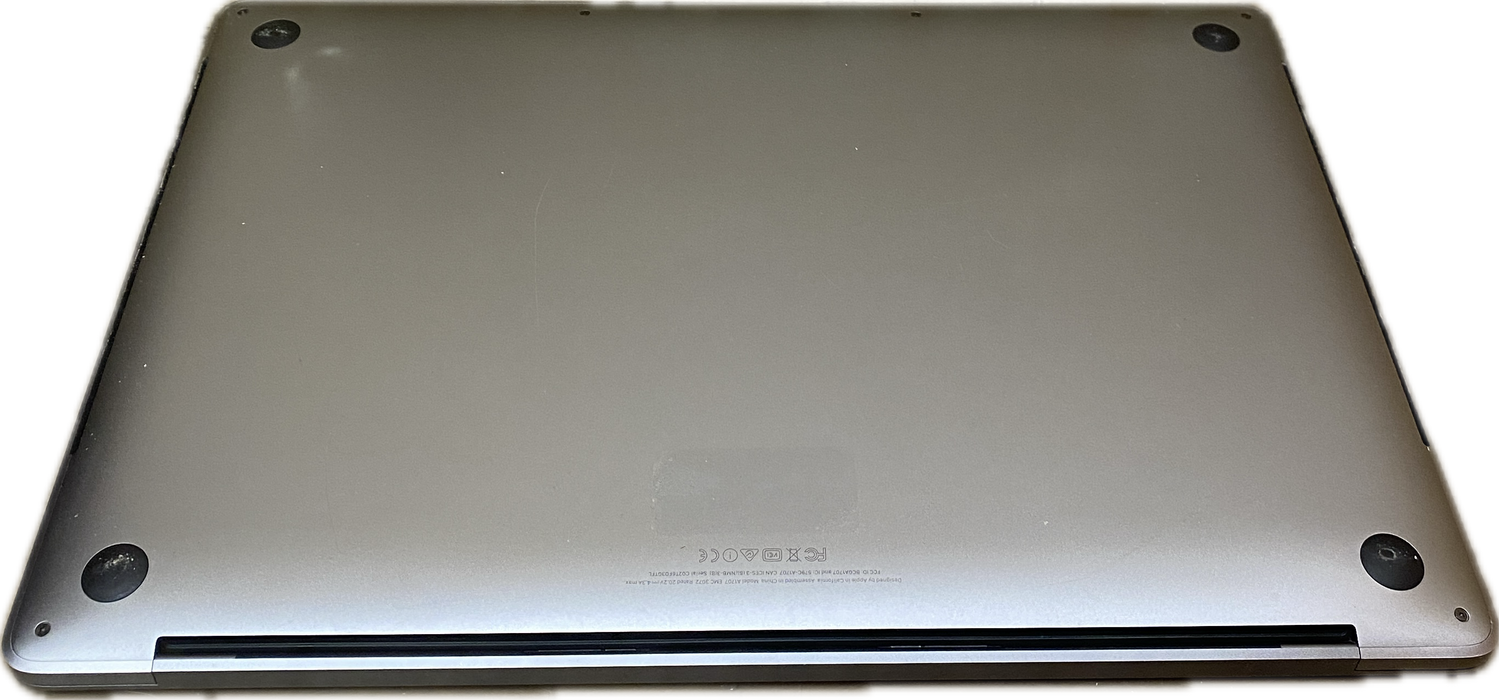 Apple MacBook Pro 15" 2016  i7-6700HQ Radeon Pro 450 16GB RAM 256GB SSD READ!