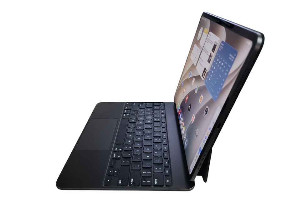 Apple iPad Pro 13-inch (7th gen, M4, WiFi) - 2TB - Space Gray [A2925 + Keyboard]