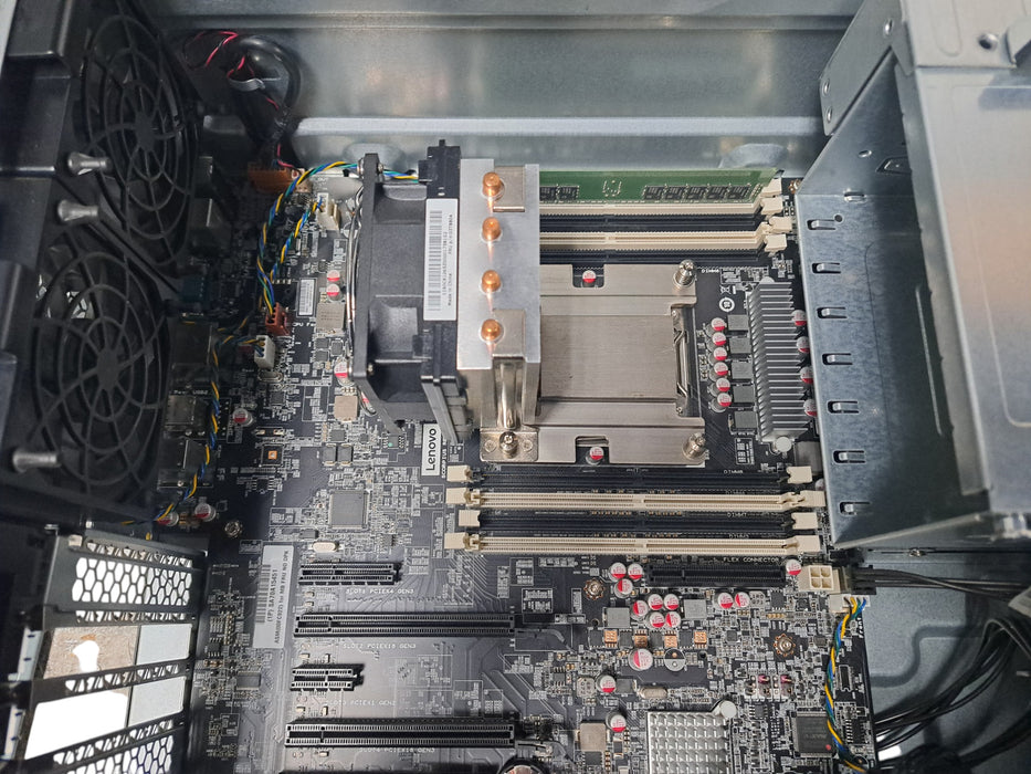 Lenovo ThinkStation P510 - Xeon E5-1620 v4 3.50GHz 16GB RAM 650W | No HDD