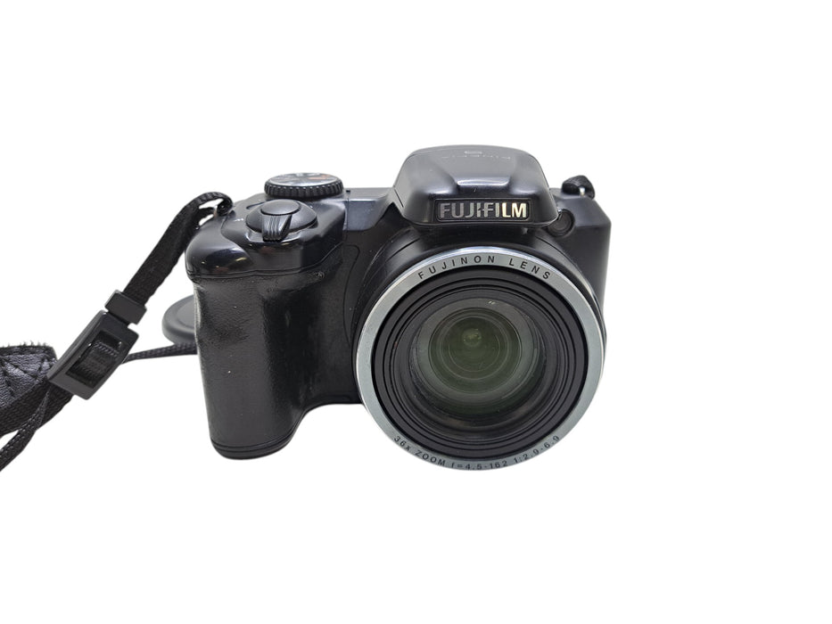 Fujifilm FinePix S8600 - 16MP 36x Optical Zoom Digital Camera with Case