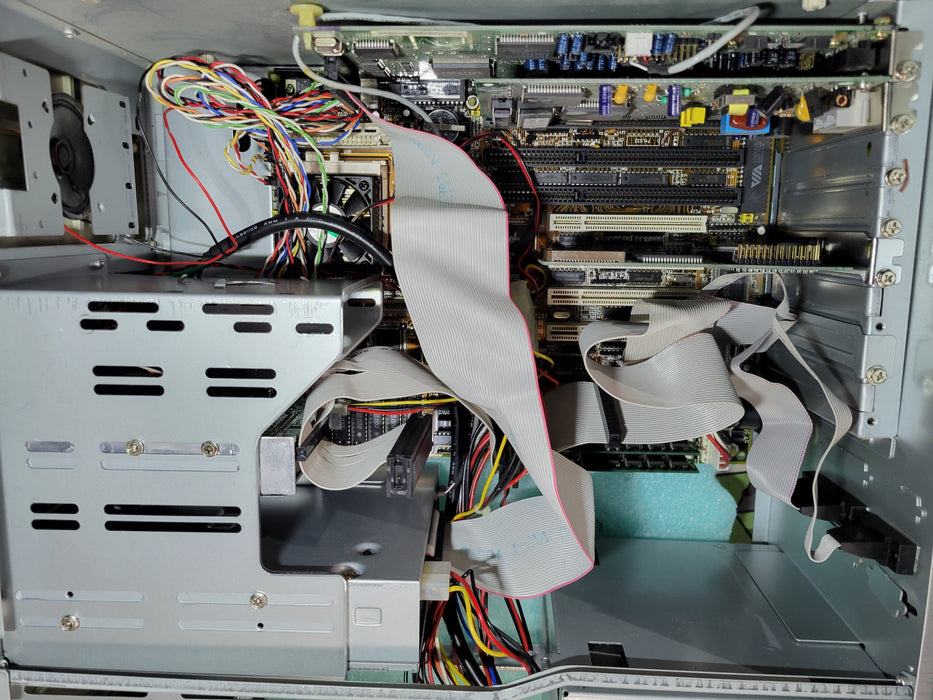 Vintage PC/AT Tower - Intel Pentium 100MHz 24MB RAM Cirrus Logic VGA NO HDD