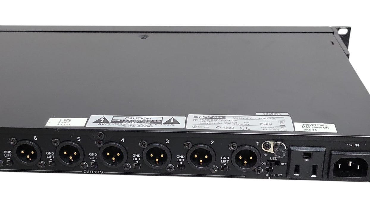 TASCAM LA-80 MKII - 8-Channel Unbalanced to Balanced Line Converter (READ)