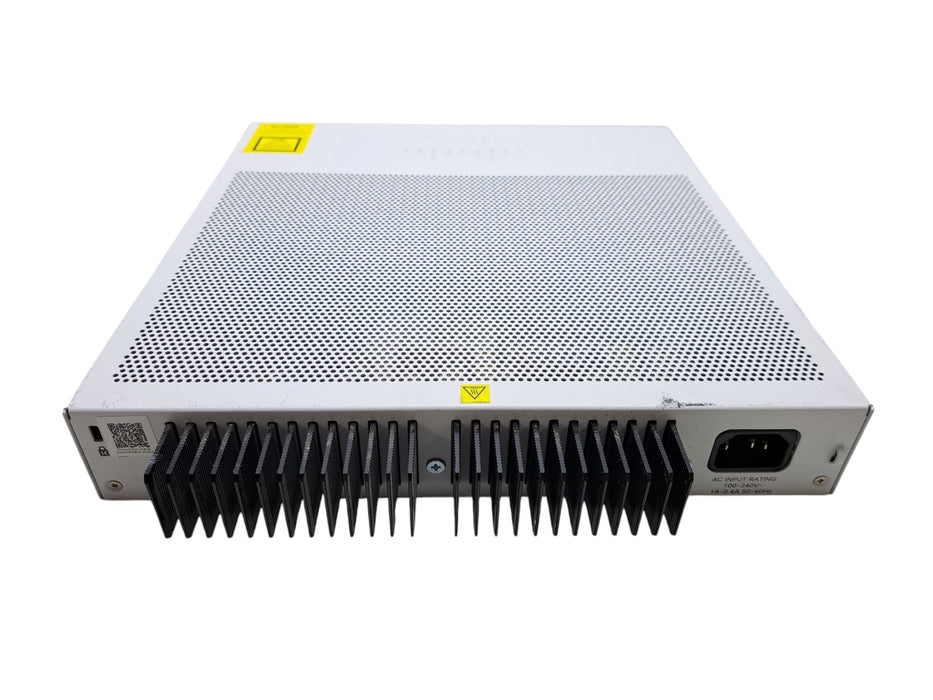 Cisco Catalyst C1000-8P-2G-L | 8-Port Gigabit PoE+ Silent Switch 2x Combo