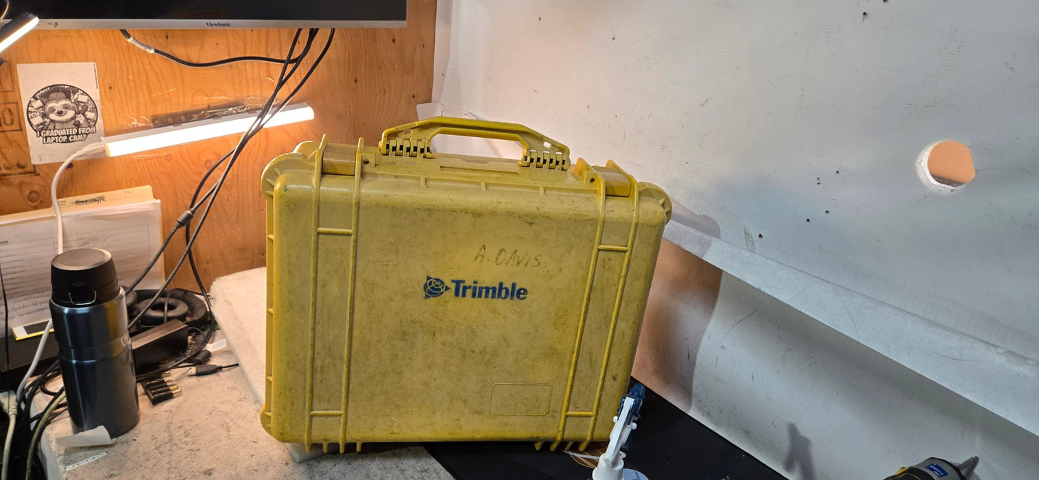 Trimble 5700 GPS Receiver with Zephyr Geodetic Antenna Hard Case | SEE