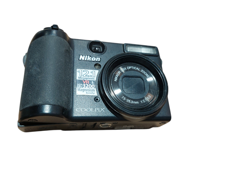 Nikon CoolPix P5100 12.1 MP