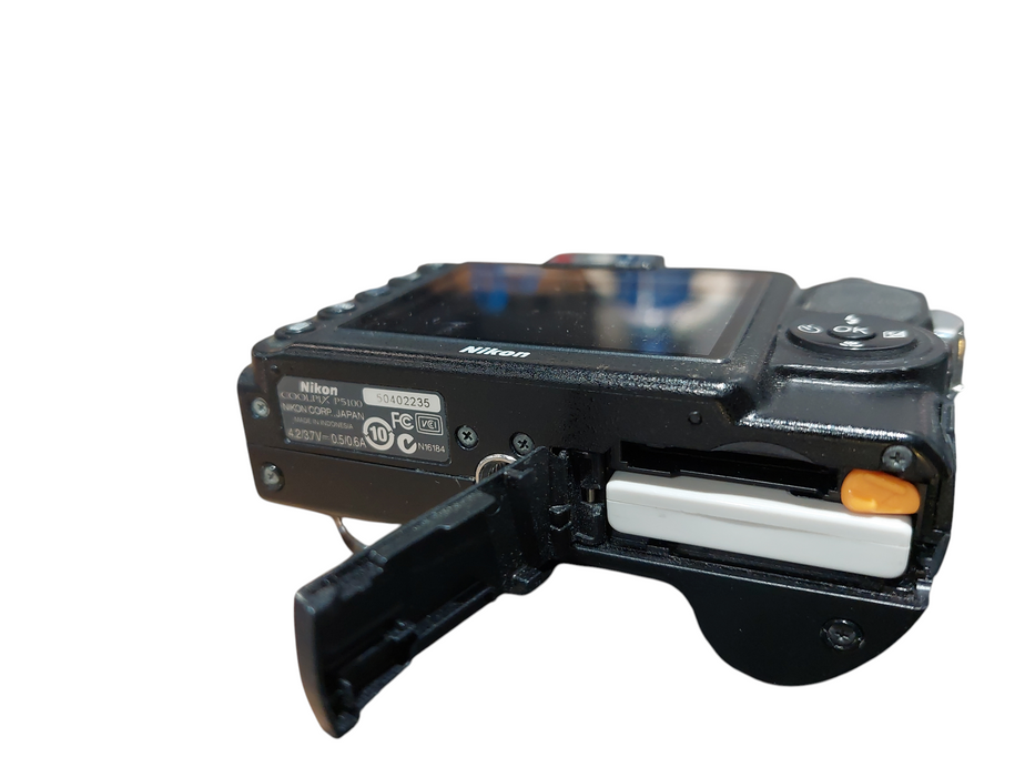 Nikon CoolPix P5100 12.1 MP