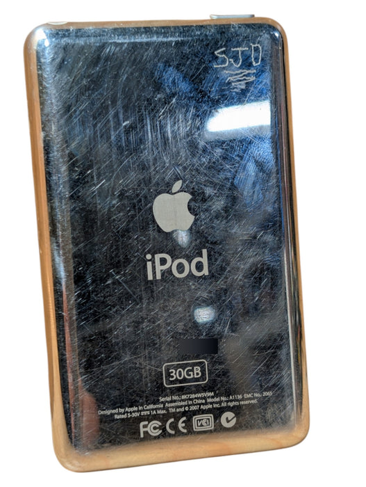 Apple iPod 5th Gen (with video) A1136 MA446C 30GB Black