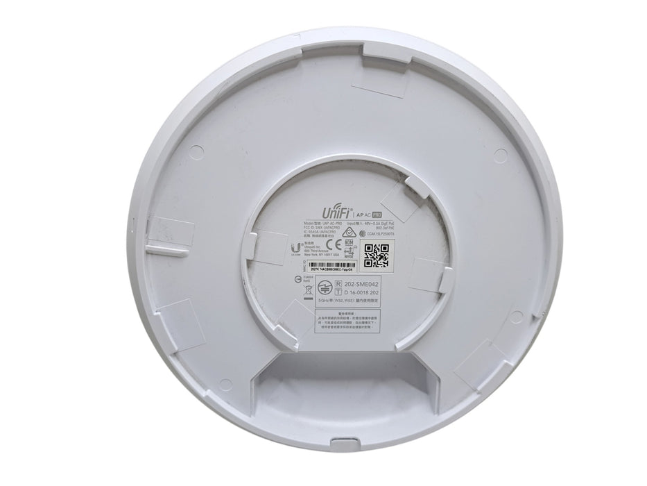 Ubiquiti UniFi UAP-AC-PRO Dual-Band Wireless Access Point w/ Mount