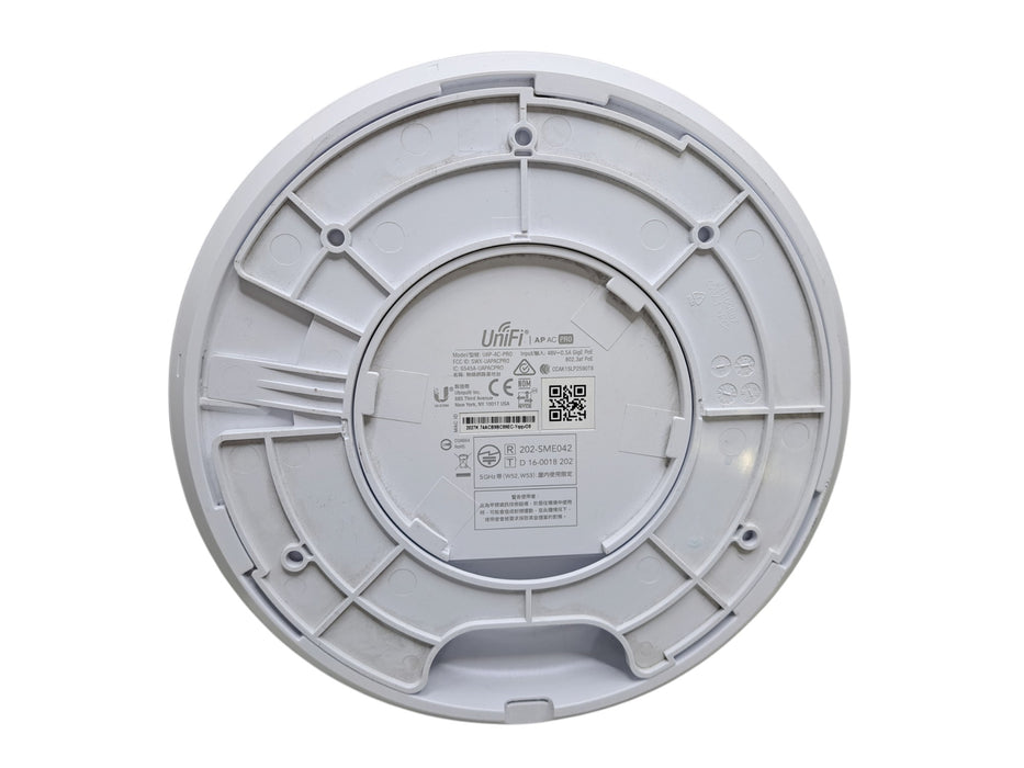 Ubiquiti UniFi UAP-AC-PRO Dual-Band Wireless Access Point w/ Mount