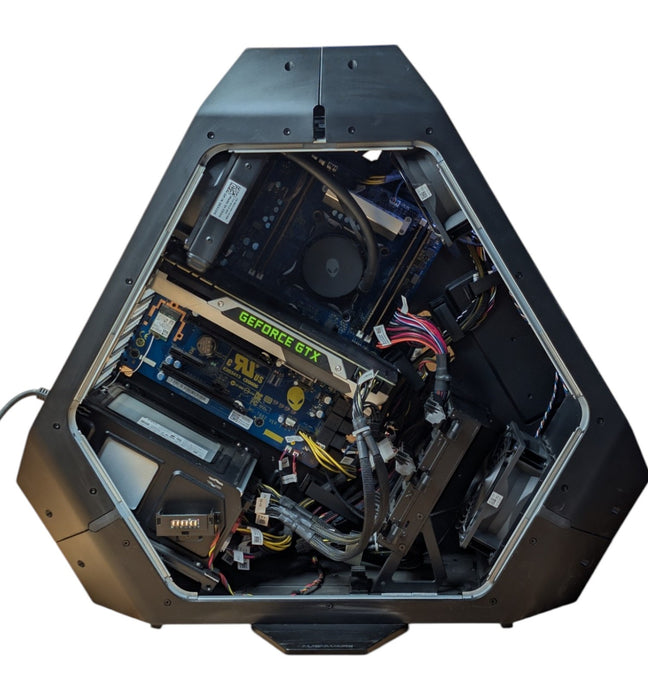 Alienware Area-51 R2 - i7-5820K 3.30GHz 32GB RAM 256GB SSD GTX 970