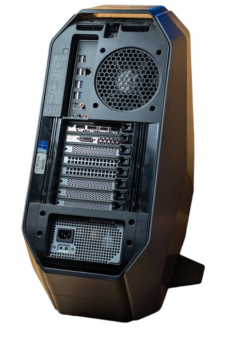 Alienware Area-51 R2 - i7-5820K 3.30GHz 32GB RAM 256GB SSD GTX 970