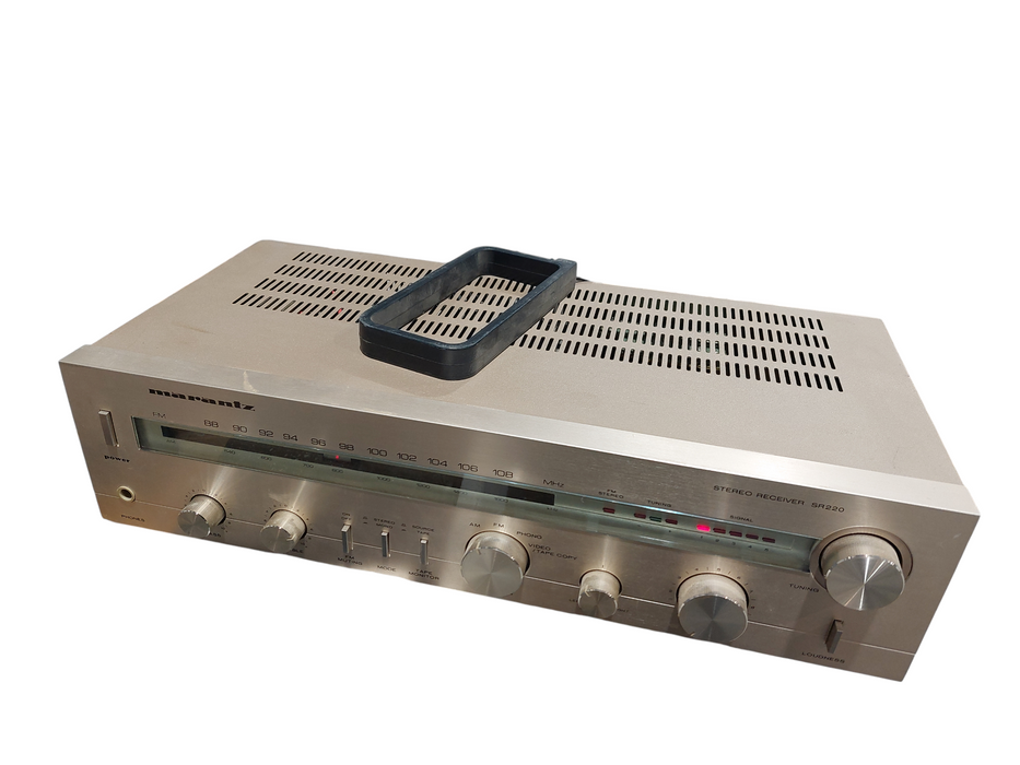 Vintage Marantz Model: SR220 Stereo Receiver