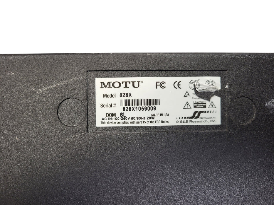 MOTU 828x - Thunderbolt & USB 2.0 Audio Interface (READ)