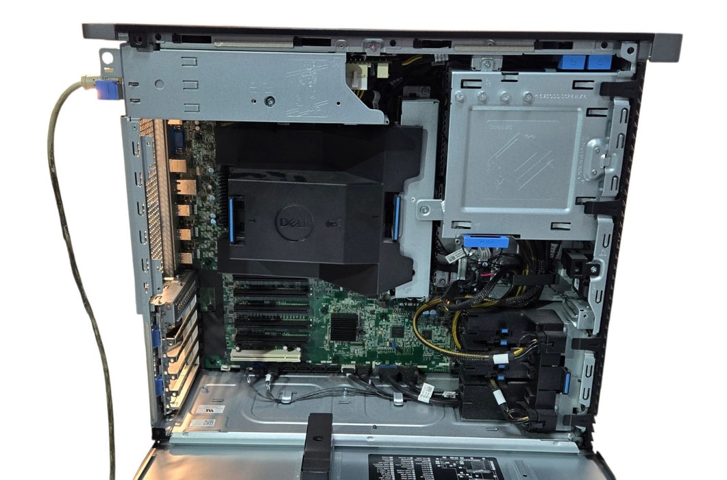 Dell Precision 5820 Tower - Xeon W-2245 3.90GHz 32GB RAM No HDD 950W