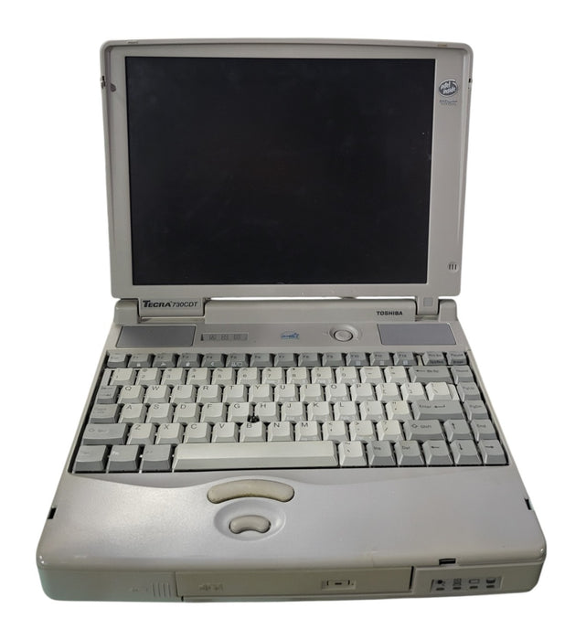 Toshiba Tecra 730CDT - Pentium 144MB RAM 2.1GB HDD CD-ROM