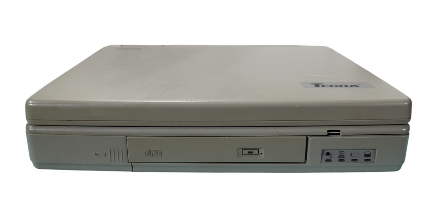Toshiba Tecra 730CDT - Pentium 144MB RAM 2.1GB HDD CD-ROM