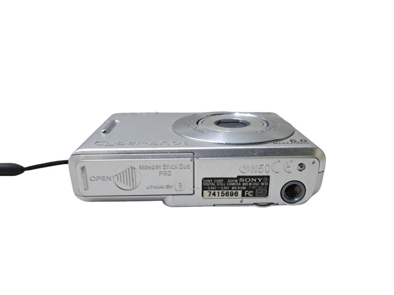 Sony Cyber-shot DSC-W30 6.0MP Compact Digital Camera *READ*
