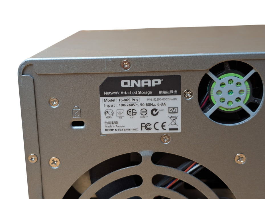 QNAP TS-869 Pro - 8-Bay Desktop NAS Storage Enclosure (READ)