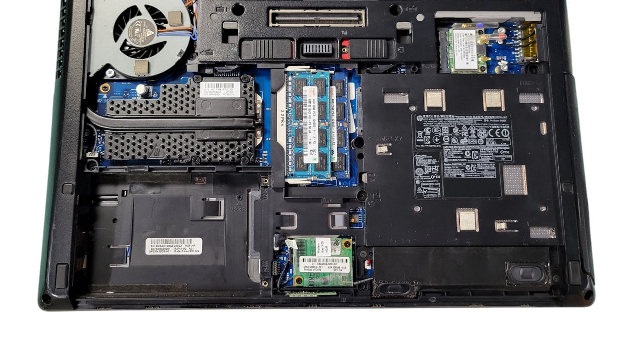 HP ProBook 6465b - AMD A4-3310MX 8GB RAM No HDD 14" + PWR ADPTR