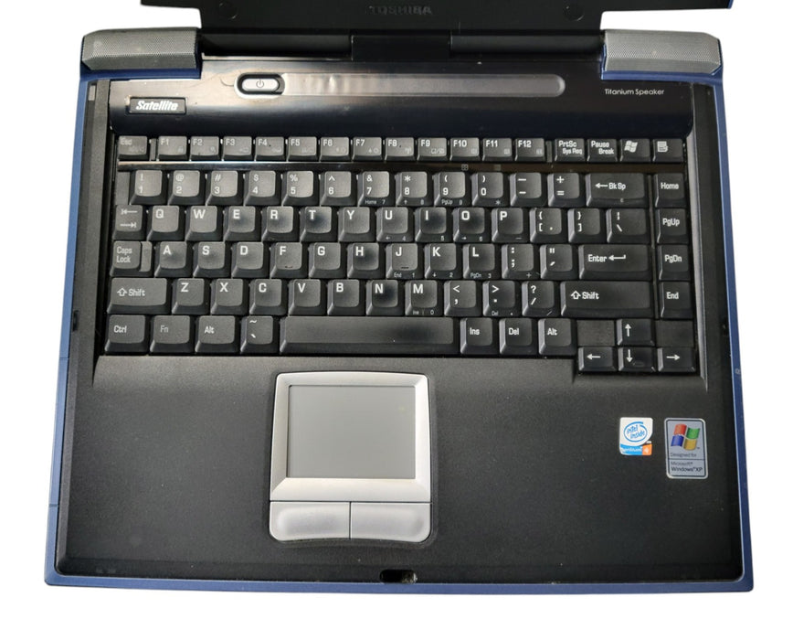 Toshiba Satellite A10 - Pentium 4-M 2.40GHz 768MB RAM No HDD DVD-ROM + PWR