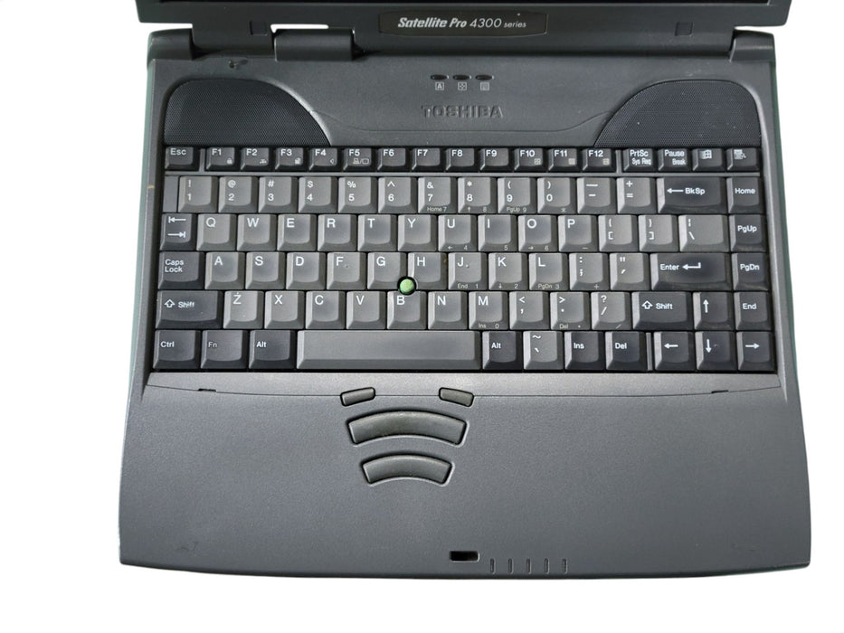 Toshiba Satellite Pro 4330 - Intel Pentium III 647MHz 64MB RAM No HDD + PWR
