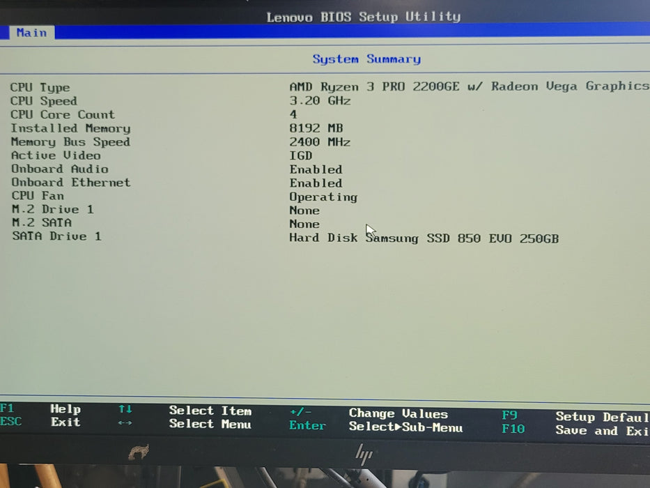 Lenovo ThinkCentre M715q Tiny AMD Ryzen 3 PRO 2200GE 3.20GHz 8GB 250GB SSD Wi-Fi