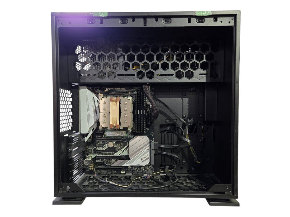 Custom PC- Intel Core i7-8700K 16GB RAM 256GB NVMe 750W PSU