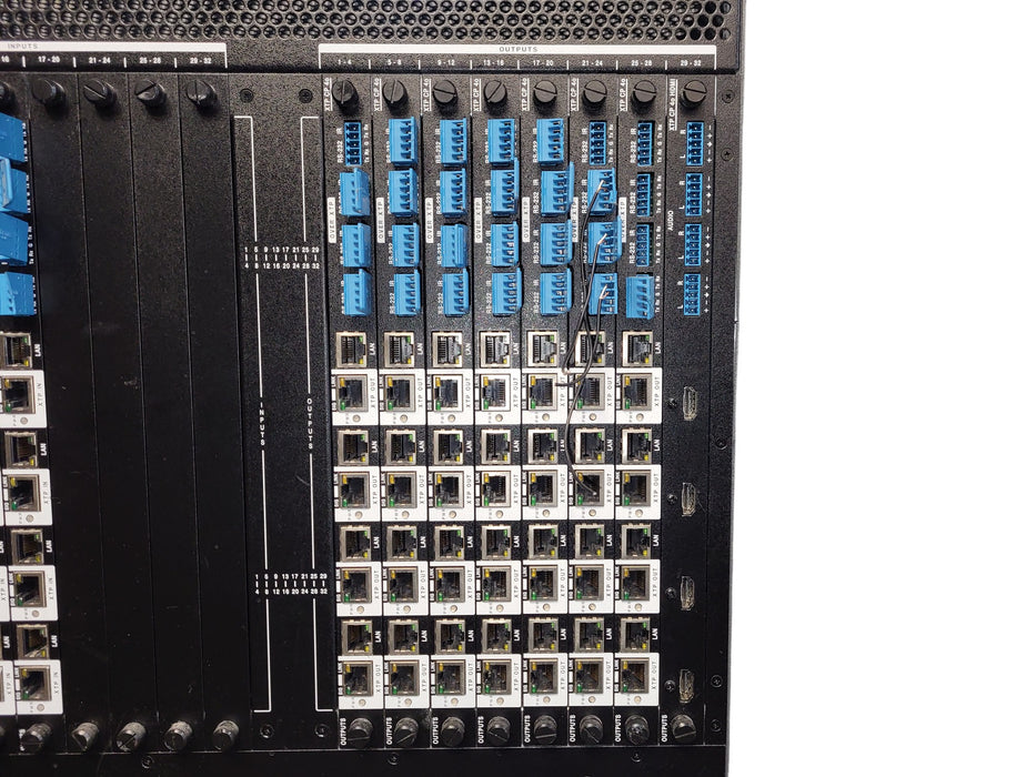 Extron XTP CrossPoint 3200 - Modular Digital Matrix Switcher